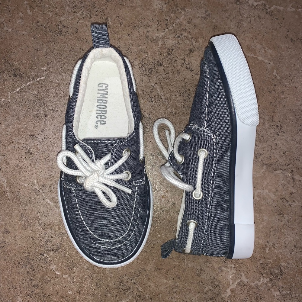 Toddler boy “Boat Shoes.” Size 9.
